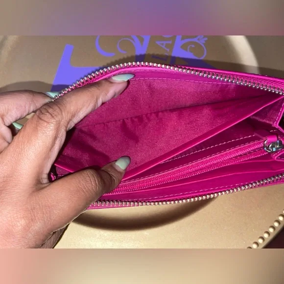 Coach Legacy Fuchsia Pink Leather Slim Zip-Around Wallet NWOT with dust bag Rare - Picture 5 of 15